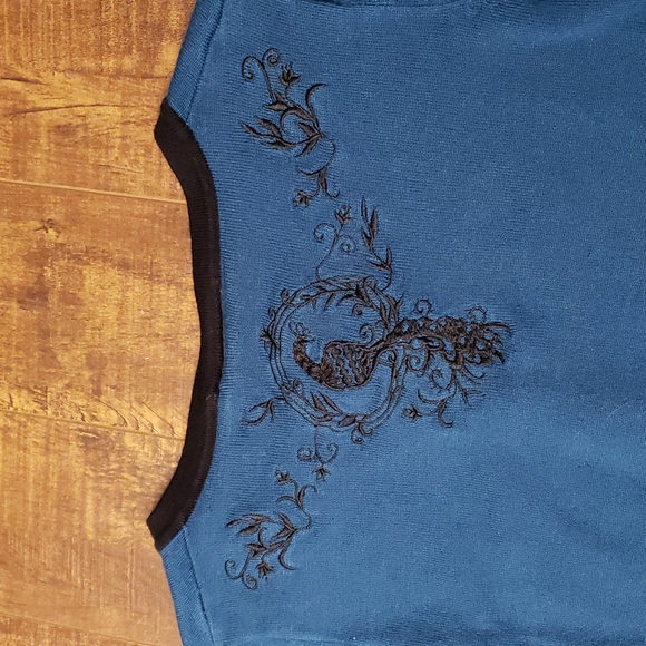 Voodoo Vixen teal/blue cardigan with floral and peacock embroidery - Picture 3 of 6